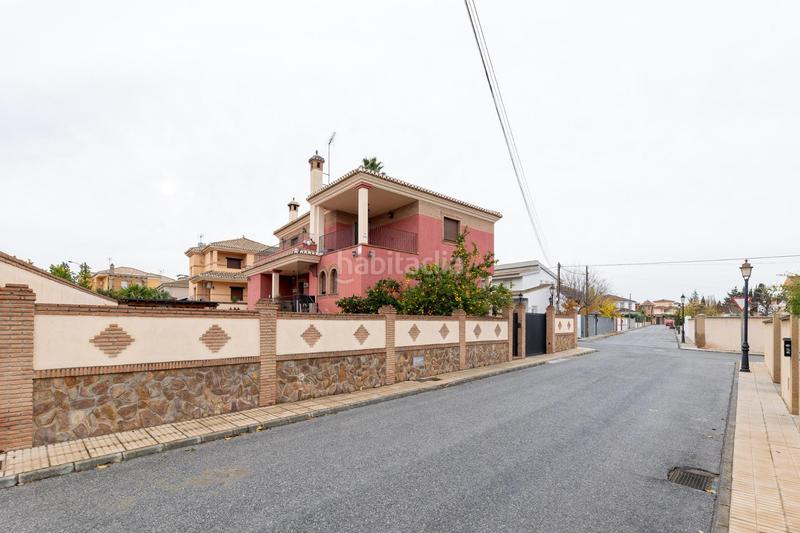 Foto ecaf18ea-34a8-4a1a-b9a5-d0873ff8e5ea. Xalet amb calefacció aparcament piscina a Residencial Triana - Barrio Alto Gabias (Las)