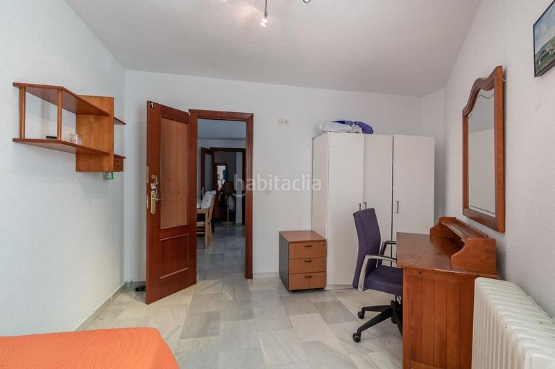 Foto 7247a8e0-a43f-4c4c-90c4-24095b92bb78. Pis amb calefacció aparcament a Bola de Oro Granada