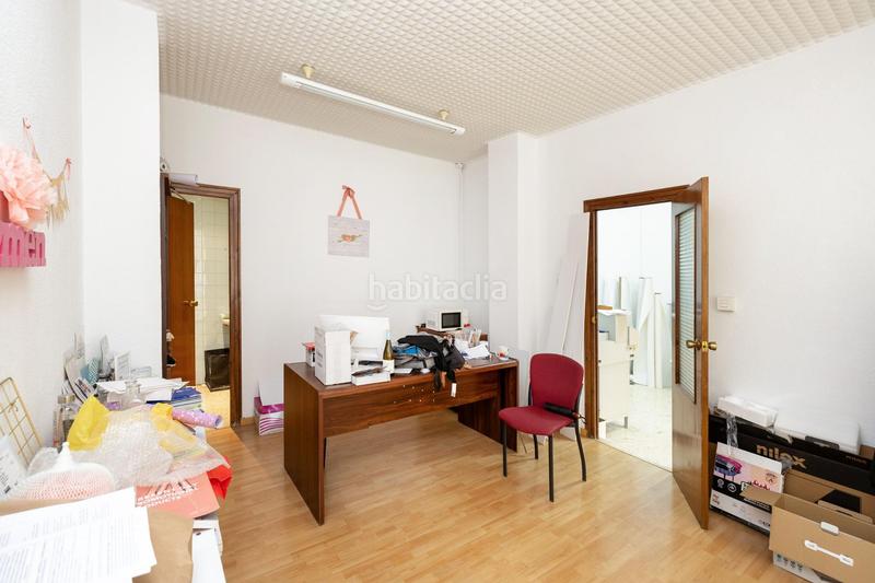 Foto bdae5bc2-bc6a-4cd4-8db2-d19b1497104e. Locale commerciale in Camino de Ronda Granada