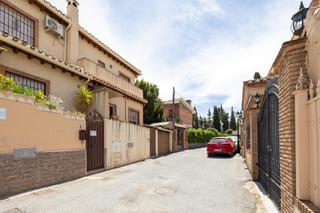 Casa adossada a Cájar