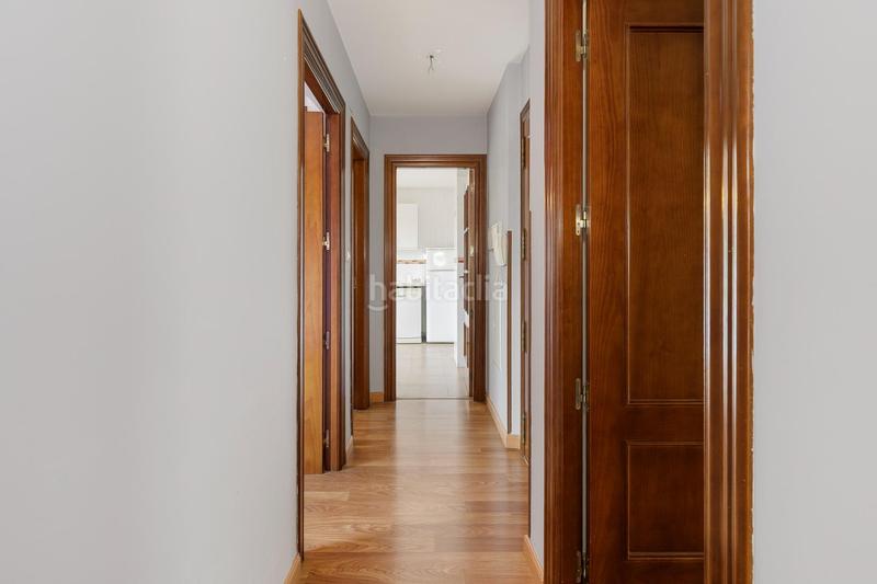 Foto 59a5aeba-f25d-4511-b8fb-70f890c031aa. Penthouse with heating parking in La Zubia Ciudad Zubia (La)