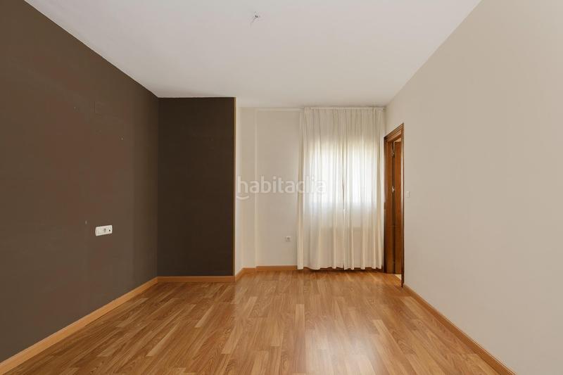 Foto bc07ec48-abfa-4fd9-9e69-3f77e5033be2. Penthouse with heating parking in La Zubia Ciudad Zubia (La)