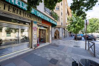 Locale commerciale in Centro - Sagrario