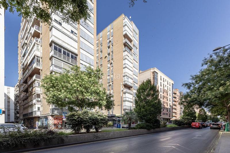 Foto 1db651ea-b60d-4d13-8f8e-1342457ce4ca. Piso vivienda reformada en torre del neptuno, junto recogidas en Granada