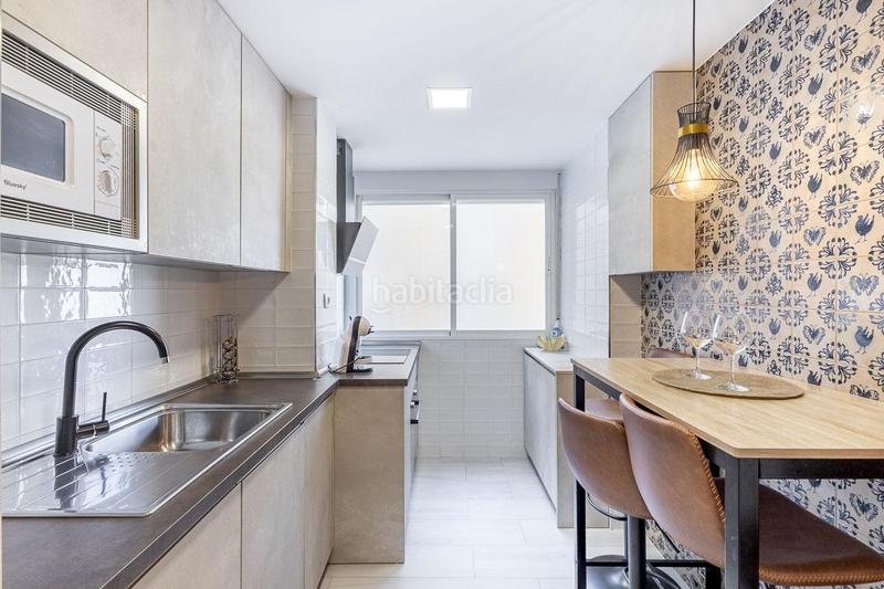 Foto 9395b345-ad52-4c8c-a1cf-2476855affc6. Piso vivienda reformada en torre del neptuno, junto recogidas en Granada