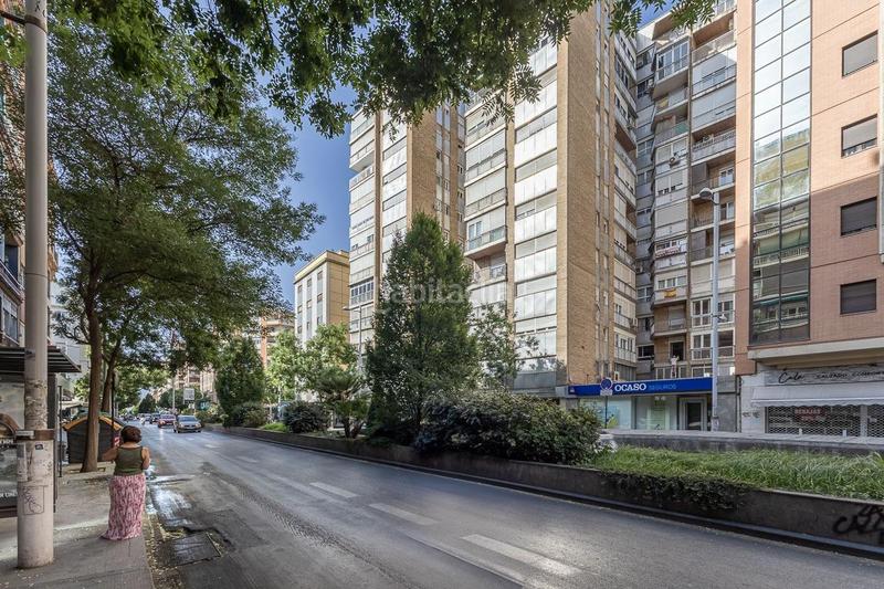 Foto c4d6c73c-f4ab-431e-b73a-f5e222915dd7. Piso vivienda reformada en torre del neptuno, junto recogidas en Granada