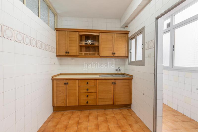 Foto 39d815b7-ef34-4e2a-8bb3-c0ed4145a2c2. Piso amplio piso en pedro antonio de alarcón en Camino de Ronda Granada