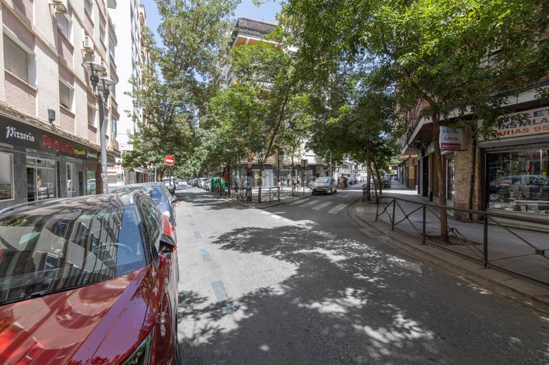 Foto db6b71de-3df1-4d07-87c4-bab7428f43ae. Piso amplio piso en pedro antonio de alarcón en Camino de Ronda Granada