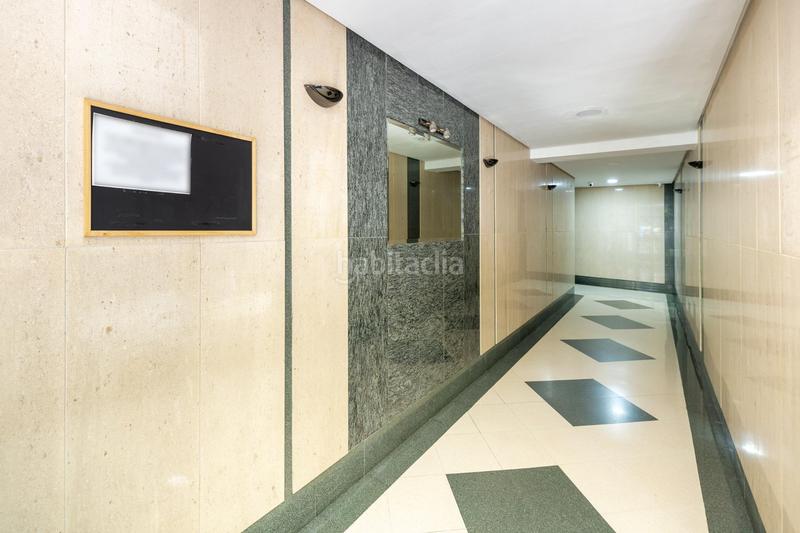Foto f269eef9-d7c4-4293-b060-b72abd7a18c2. Piso reformado a nuevo, 3 dormitorios con dos balcones en avd don bosco en Granada