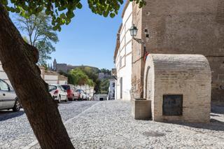Casa adossada  Calle horno san agustin. Encantador adosado con terraza reformado en el corazón del albay