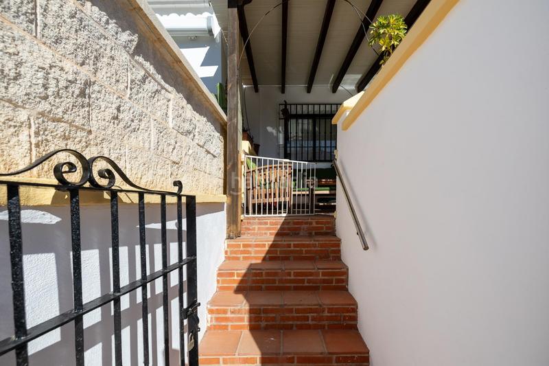 Foto ddbcb5a8-9e52-4289-af1c-ee4edc87d4fc. Casa pareada magnifica casa pareada en calahonda en Motril
