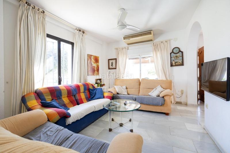 Foto fac866d1-4f54-4181-bd8b-69b3b856e953. Casa pareada magnifica casa pareada en calahonda en Motril