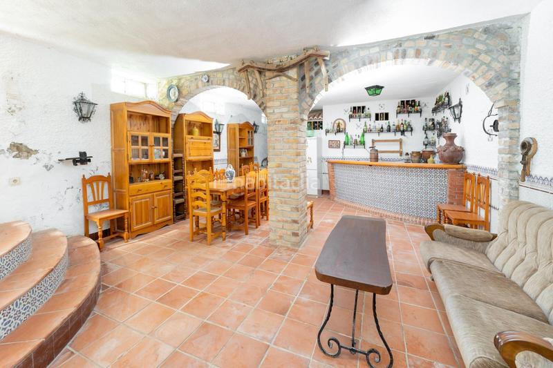 Foto bd9d80d8-fdbe-4922-9cac-d5ae64f82f6c. Pis amb calefacció aparcament piscina a Albolote