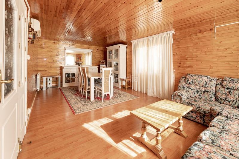 Foto ce09d8be-110a-4a6a-9b42-3d5bbc8dcd61. Pis amb calefacció aparcament piscina a Albolote