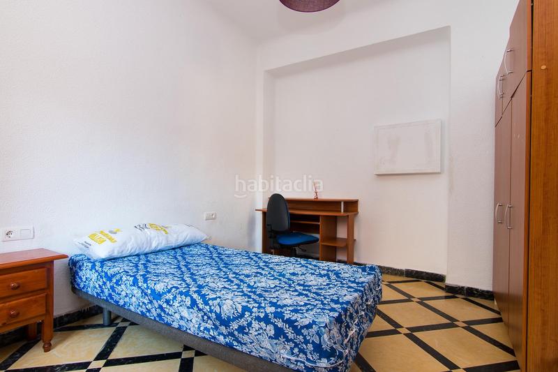 Foto d2938b00-0d9b-465d-b64f-37b3b55e3e77. Etagenwohnung in Centro - Sagrario Granada