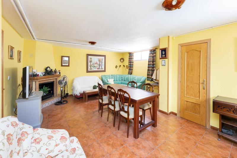 Foto aca6176d-b28c-480e-8902-1a263bc7d009. Haus mit parking in Maracena