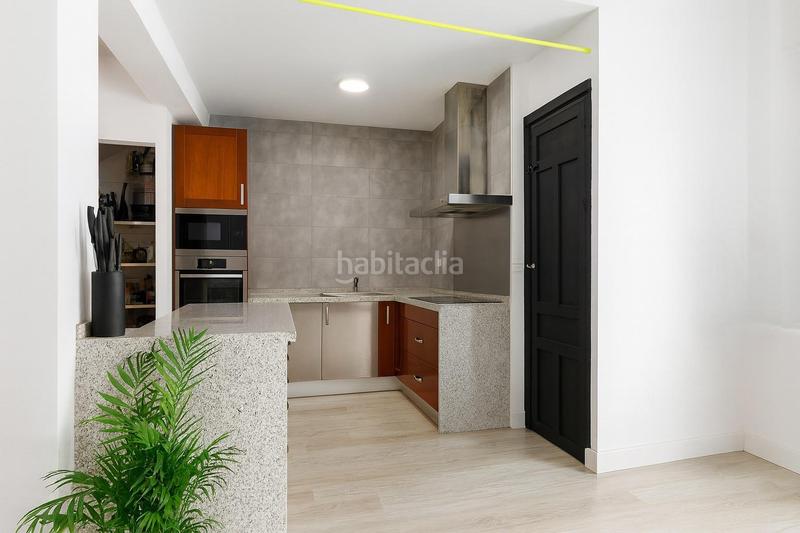 Foto 576c24e5-3bf9-4cce-aad4-140972176b0c. Casa adosada exclusiva casa capital, junto a avenida de Cervantes en Granada