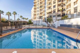 Appartamento  Calle del periodista rafael gago palomo 3. Pisazo muy luminoso con terraza y garaje en urbanización privada