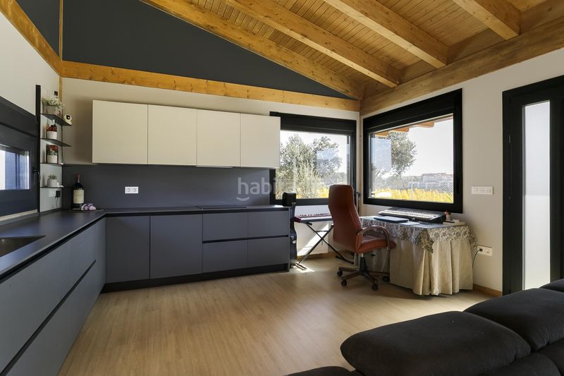 Foto d890c18f-5443-495b-bc05-dd48156f3dbd. Masia amb piscina a Maracena