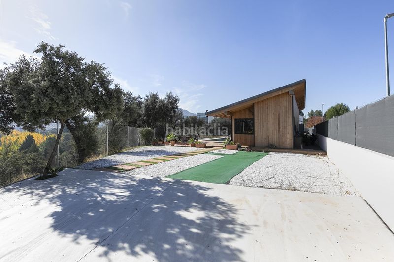 Foto ec976a2e-f439-41b0-89b0-f6f037dfe5a4. Masia amb piscina a Maracena