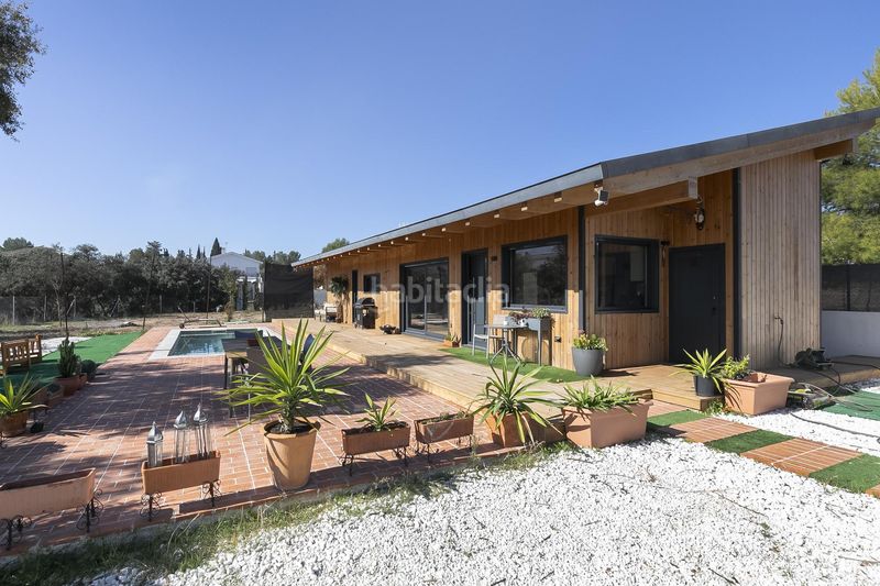 Foto f7452ac4-6e20-4910-bc1f-a627948cfad0. Masia amb piscina a Maracena