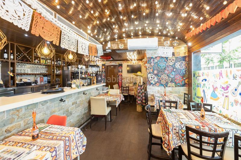 Foto 74e1f7e2-fefa-46a3-bbd8-b82c5fbcd4f1. Local comercial en Camino de Ronda Granada