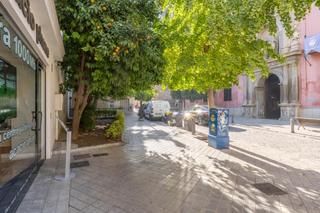 Appartement  Calle arandas. Bonito apartamento con plaza de garage en gran via