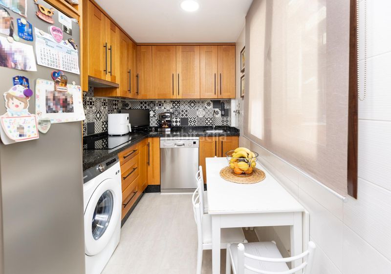 Foto 6dd0e292-a698-4809-80c2-3e0b42d4538f. Dúplex amb aparcament a Albolote