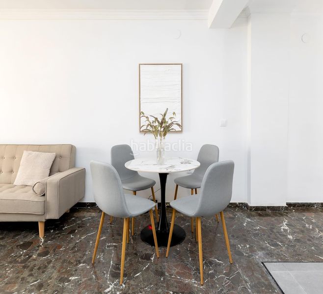 Foto 0b990072-ae3d-45ac-9507-c1853f29d02a. Pis amb piscina a Gójar