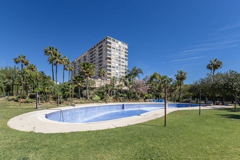 Foto 26ee87d4-bb42-4cf0-9a22-cefbd433eef8. Pis amb aparcament piscina a Hacienda Torrequebrada Benalmádena