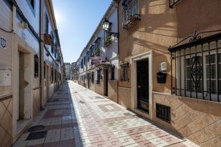 Casa adossada a 37 Calle Santa Herminia