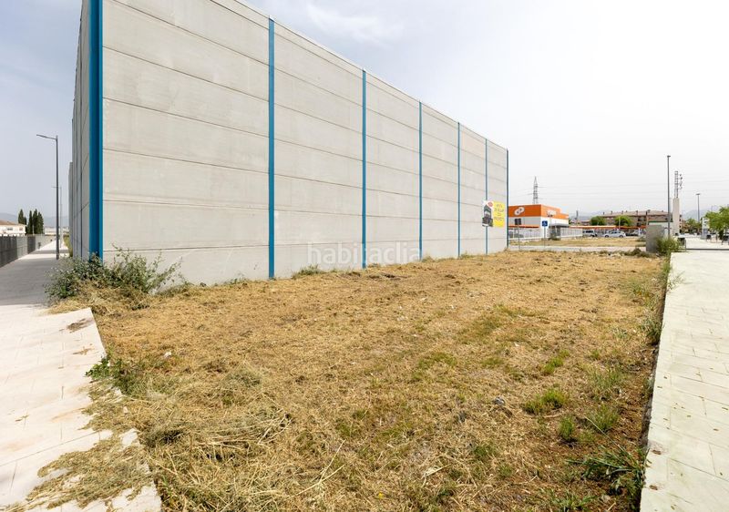 Foto fd3d1a4e-2a9a-4806-b40e-a4017289aa20. Solar industrial a Purchil Vegas del Genil
