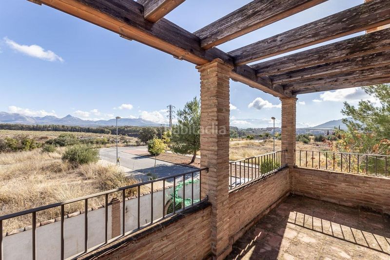 Foto d8d83510-c7ba-4d9d-8219-e8587e9a32f1. Xalet amb calefacció aparcament piscina a Atarfe