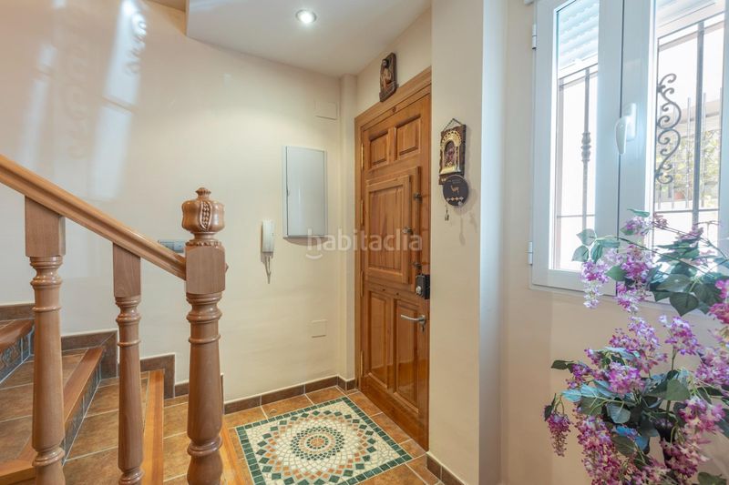 Foto 94fc41cc-9430-4d76-bd6e-6697a637c547. Casa amb aparcament a Dílar