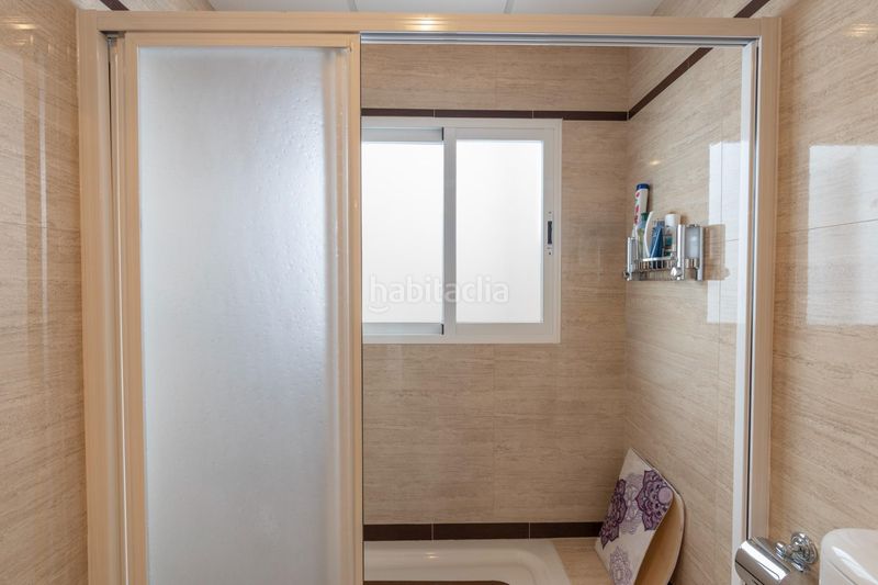 Foto b893bb84-a5d2-4086-b215-d6e442984f77. Casa amb aparcament a Dílar