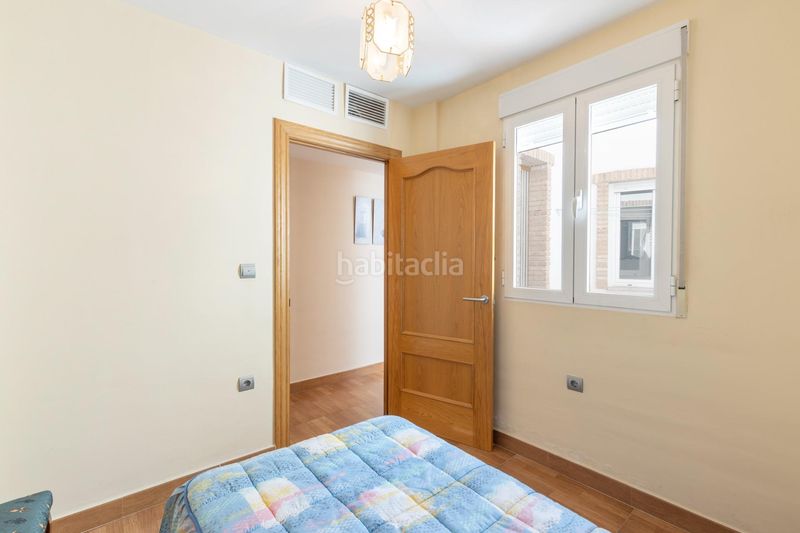 Foto bb83e7c3-373e-40f2-80a3-55ca34f886ca. Casa amb aparcament a Dílar