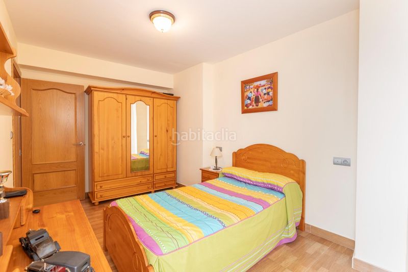 Foto be1cb388-f7ca-43ec-b2b8-73f9ac2c1422. Casa amb aparcament a Dílar