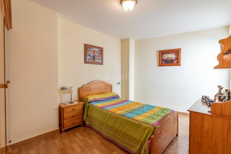 Foto c1097622-372d-4526-9cce-bded7f3a2131. Casa amb aparcament a Dílar