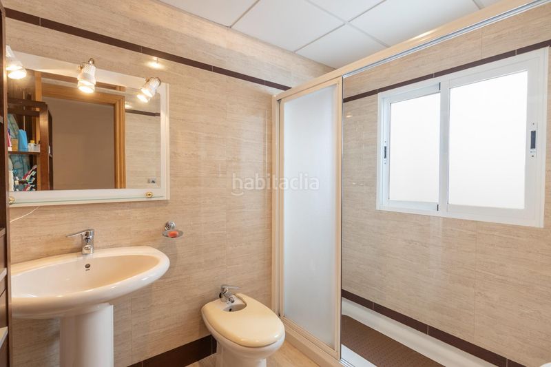Foto e7c9d8b6-0b2a-4979-8cb0-602cb0b82cab. Casa amb aparcament a Dílar