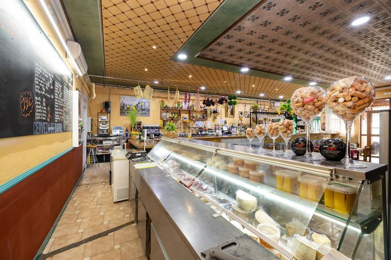 Foto 1bea1c68-9a2f-4ffe-8883-029cec64c9ff. Local comercial a Huélago