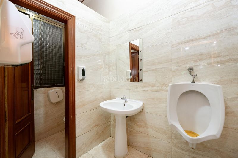 Foto c0c75206-6253-4d89-a2af-22348633a864. Local comercial a Huélago