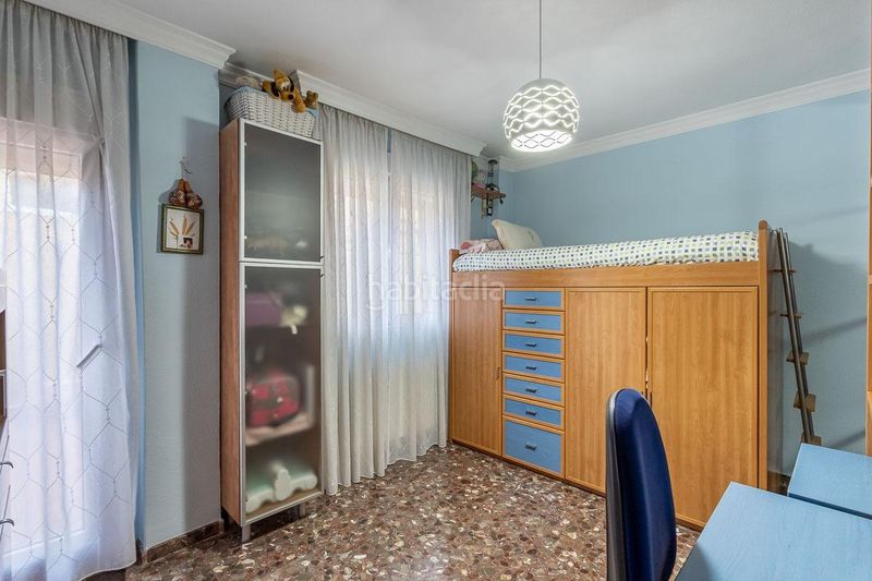 Foto 2c15df61-aa5c-4498-8350-fa617fba32a1. Casa amb calefacció aparcament a Bola de Oro Granada