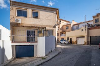 Maison  Calle portones los (ch). Amplia casa en gabia chica