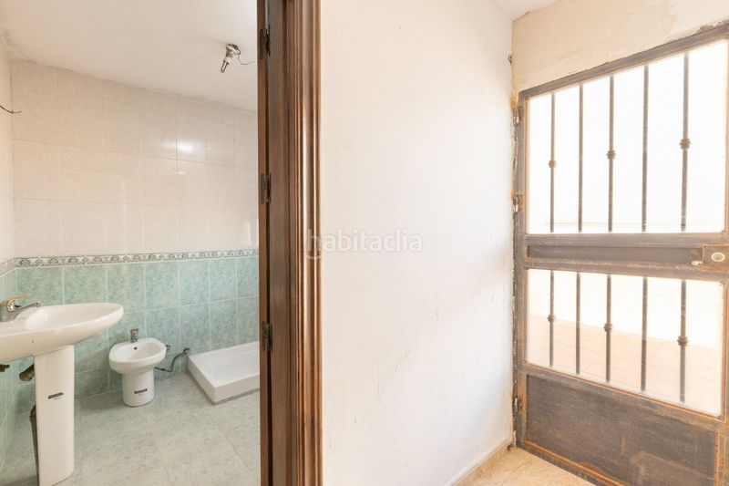 Foto 5a247886-f7e2-4e48-b905-e1dce56cf043. Casa amb aparcament a Íllora