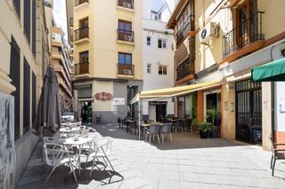 Local Comercial  Del pulgar. Local en casco histórico con negocio en rentabilidad