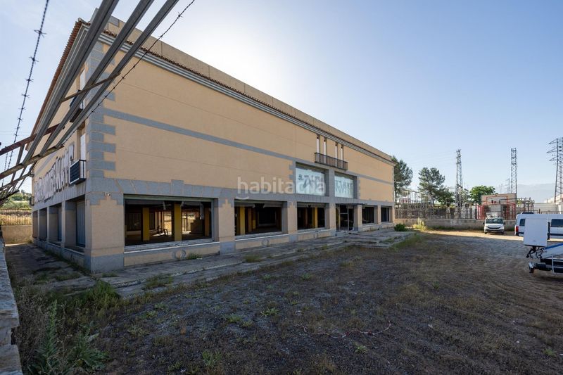 Foto 11ad0305-f255-405b-9266-1ad3ff75844e. Nave industrial oportunidad única! amplia nave industrial en Albolote