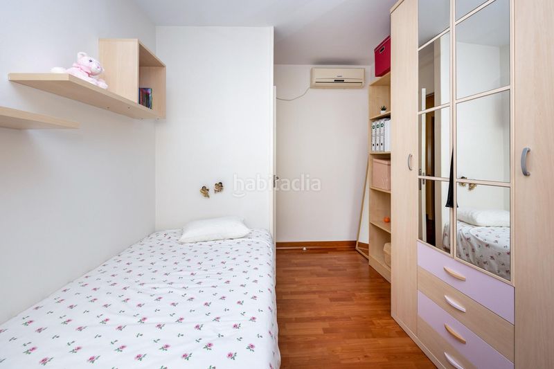 Foto aa080168-eaee-408c-93e2-15d434c3eefc. Casa adossada amb calefacció a Loja