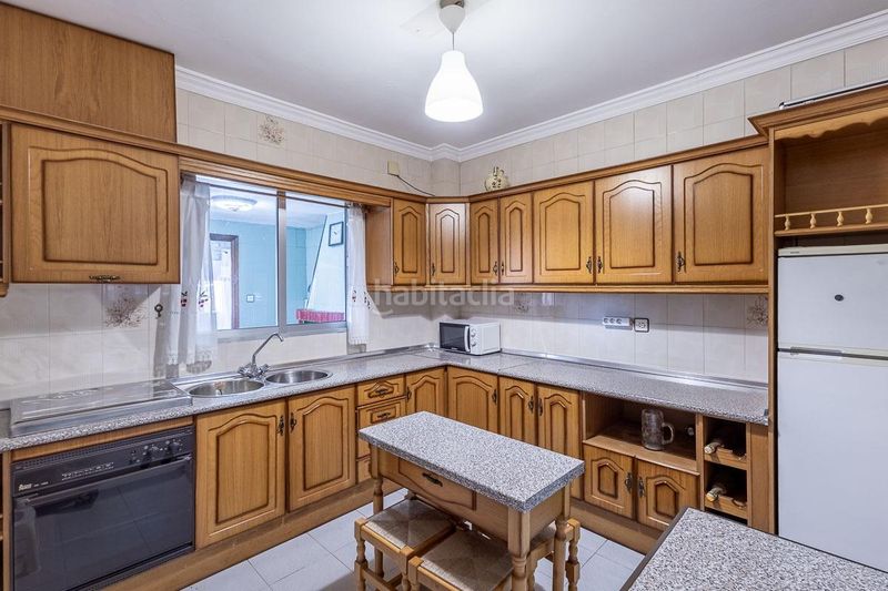 Foto 171e5d8e-7032-4333-8a80-f8d4789ad0a8. Casa amb aparcament a Láchar