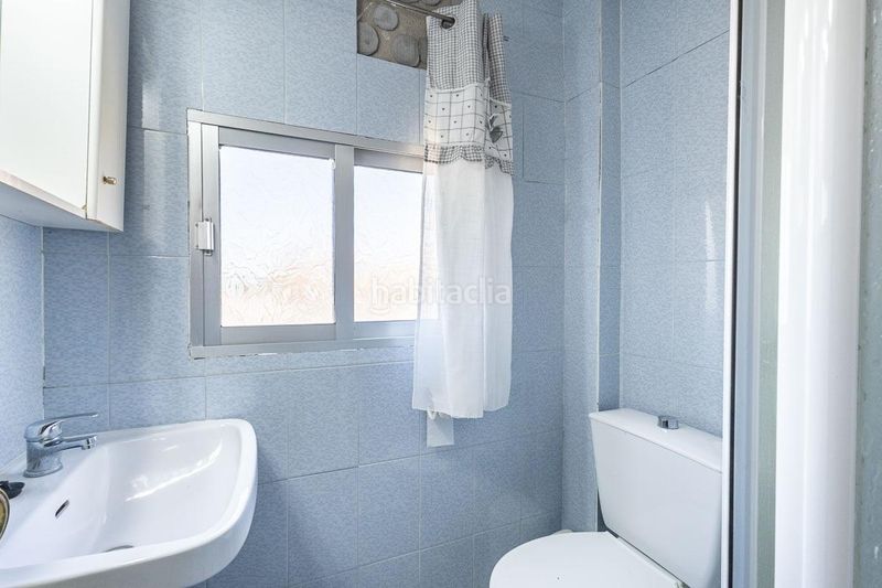 Foto fbdbf2f8-fbaf-4bc8-bd7b-541296b9d8b4. Casa amb aparcament a Láchar