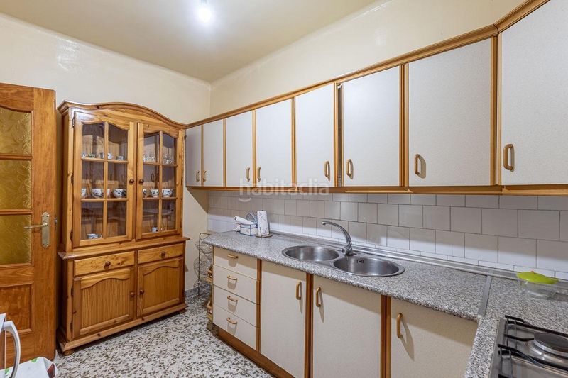 Foto c25f6137-8032-4c03-888b-da49d66d40dd. Casa amb aparcament a Jayena